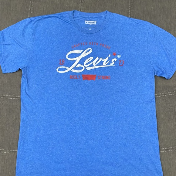 Levis - Picture 2 of 3